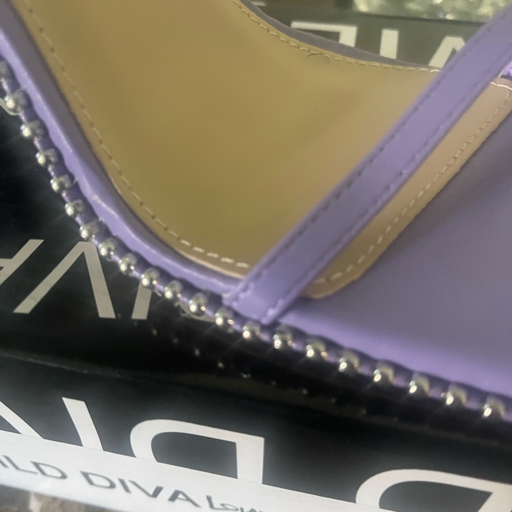 Lavender color Diva Wild shoes
